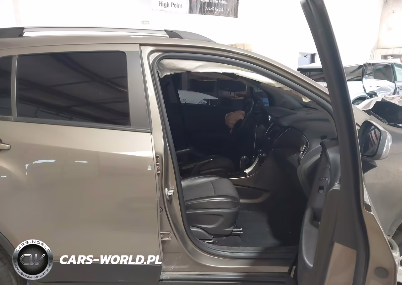 2022 Chevrolet Trax Fwd Lt VIN:KL7CJLSM2NB565984 - 5