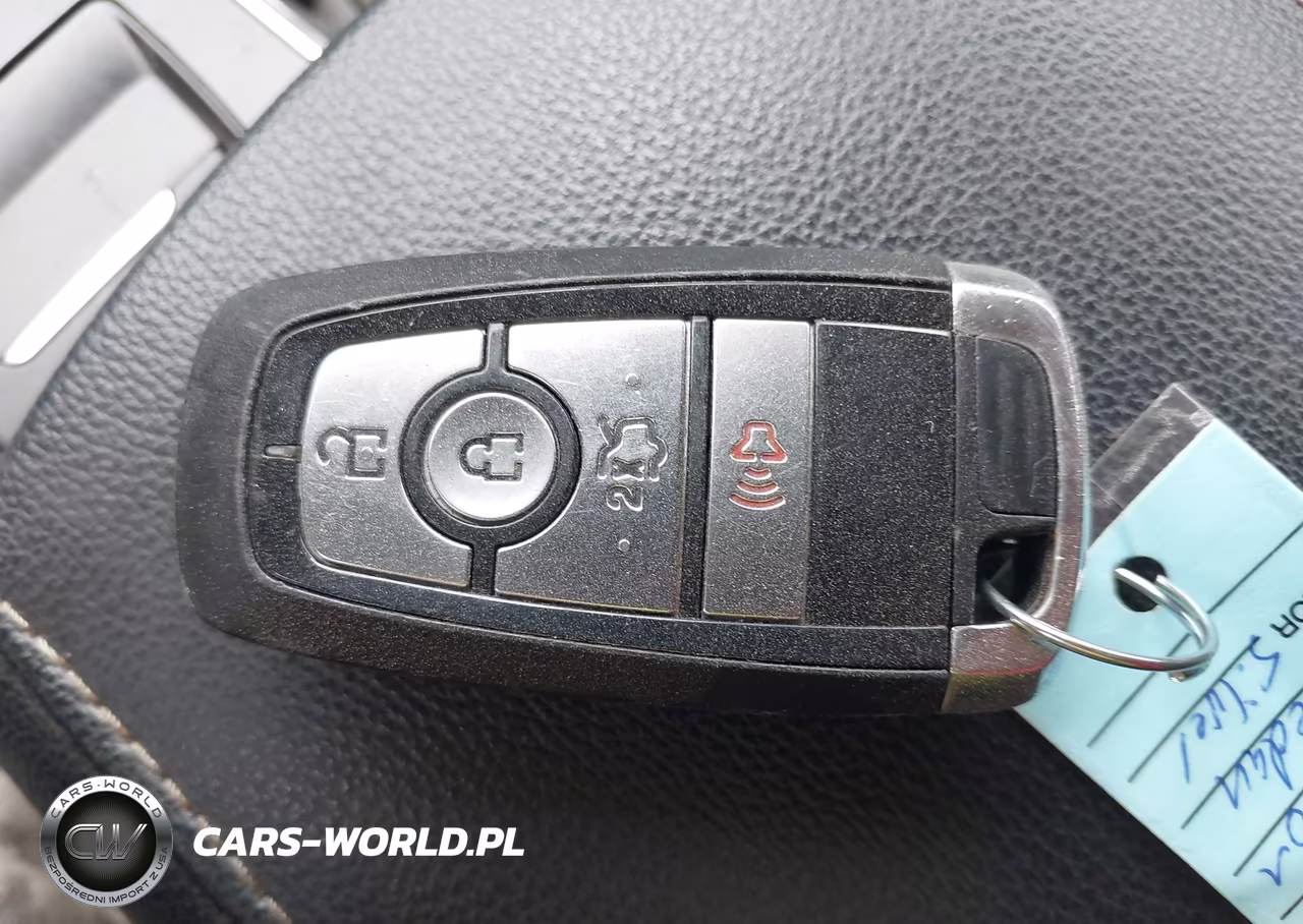 2018 Ford Fusion Se VIN:3FA6P0H7XJR108026 - 11