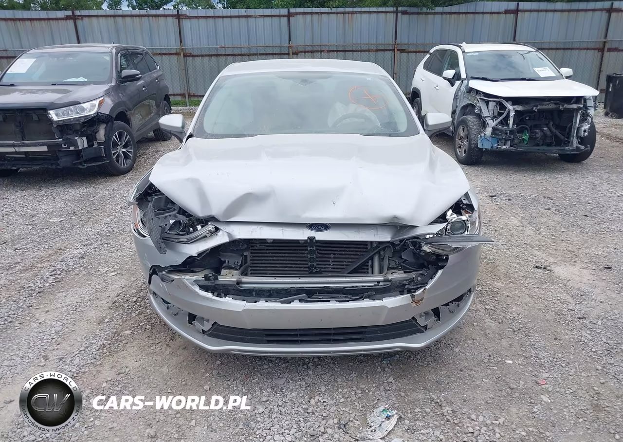2018 Ford Fusion Se VIN:3FA6P0H7XJR108026 - 13