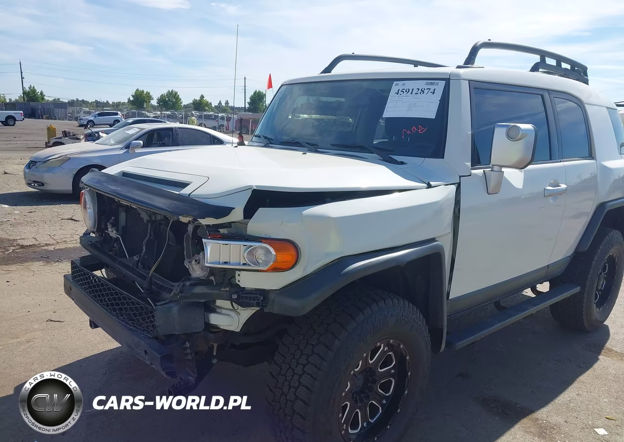 2013 Toyota Fj Cruiser VIN:JTEBU4BF0DK158558 - 6