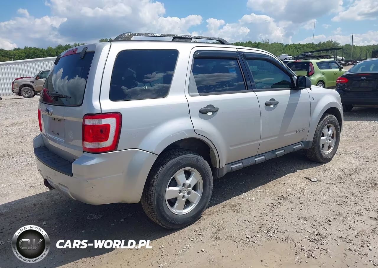 2008 Ford Escape Xlt VIN:1FMCU93148KB51025 - 4