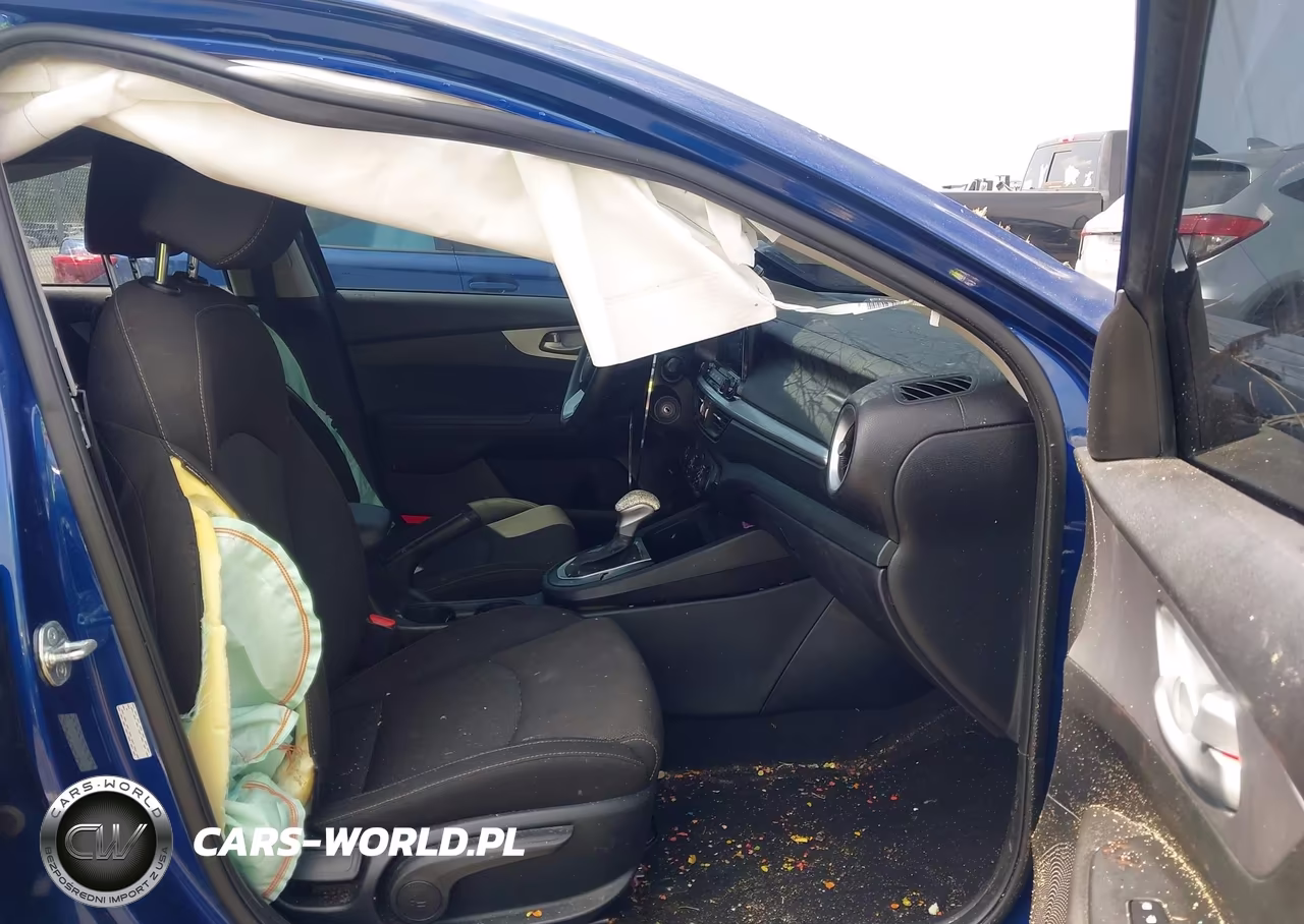 2023 Kia Forte Lxs VIN:3KPF24AD6PE600391 - 5