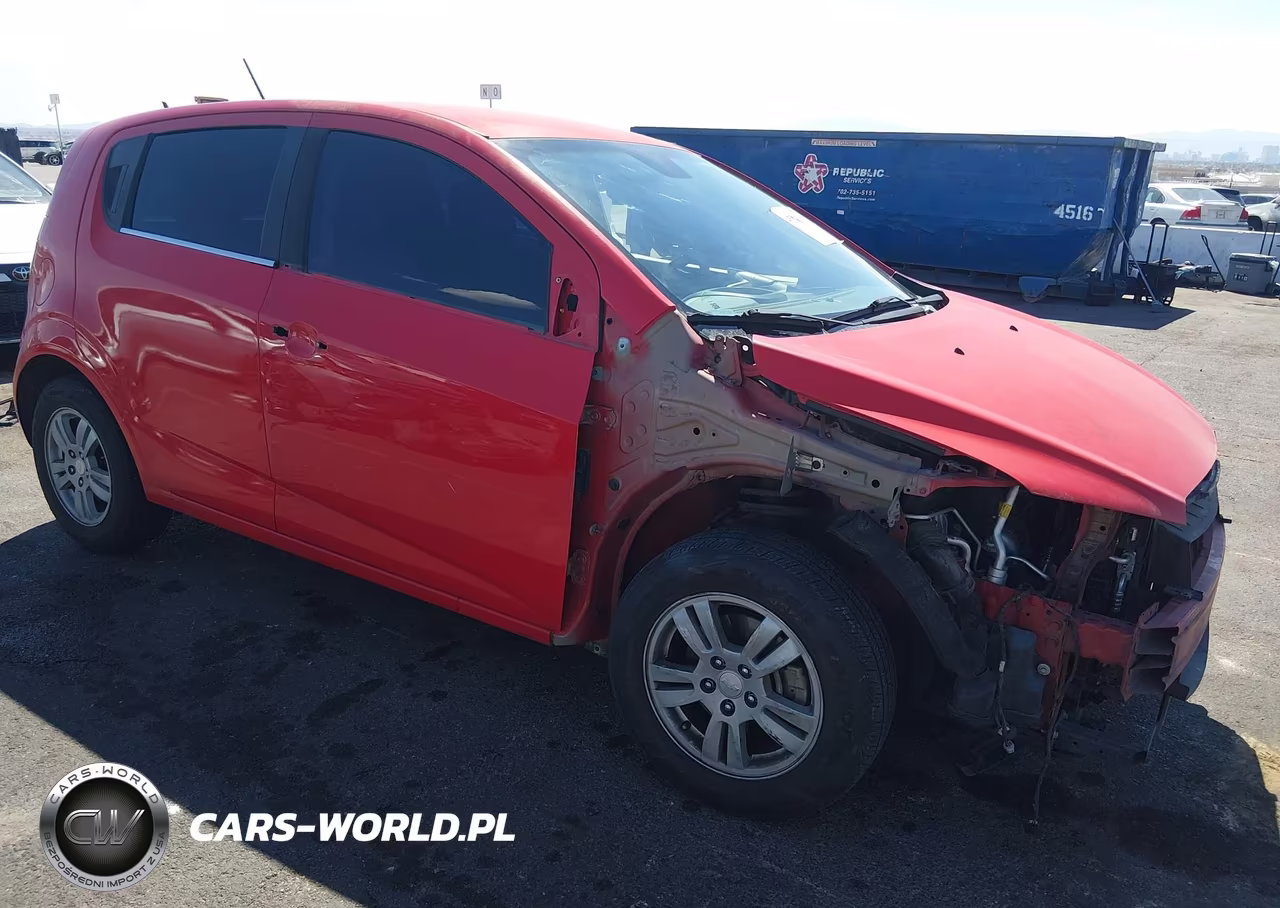2015 Chevrolet Sonic Lt Auto – zdjęcie 1 z 12