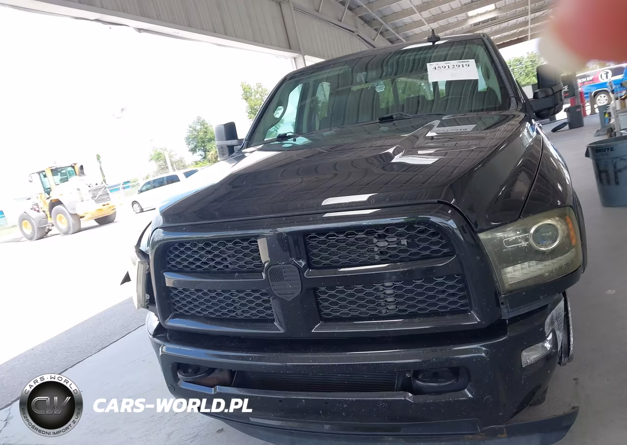 2016 Ram 2500 Laramie VIN:3C6UR5FLXGG211564 - 12