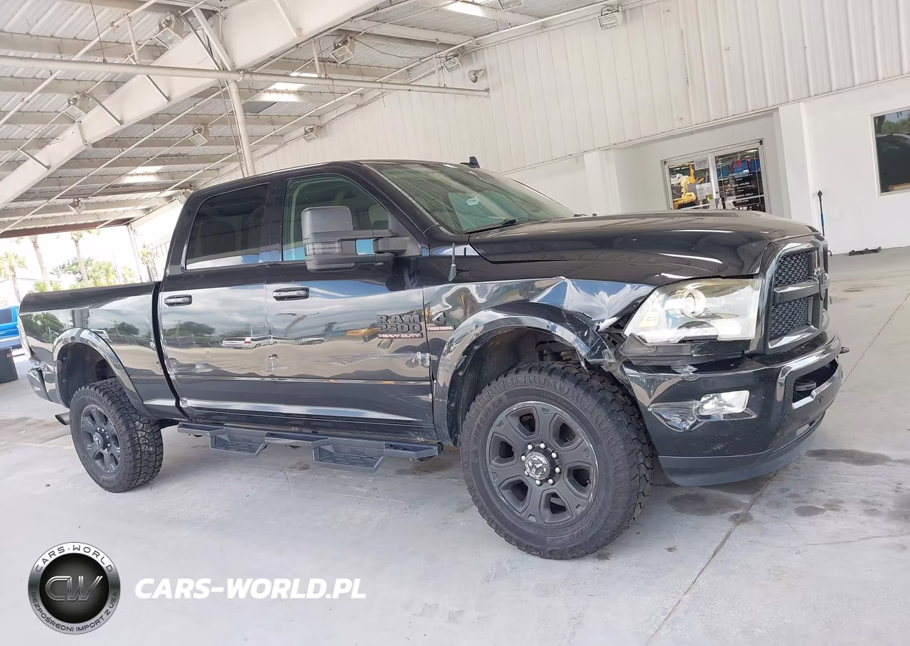 2016 Ram 2500 Laramie VIN:3C6UR5FLXGG211564 - 13