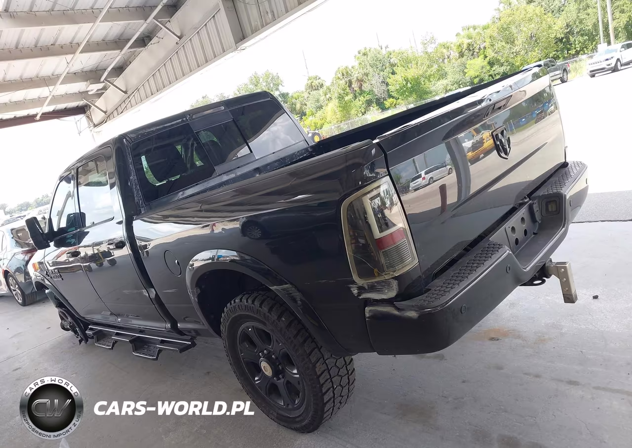 2016 Ram 2500 Laramie VIN:3C6UR5FLXGG211564 - 14