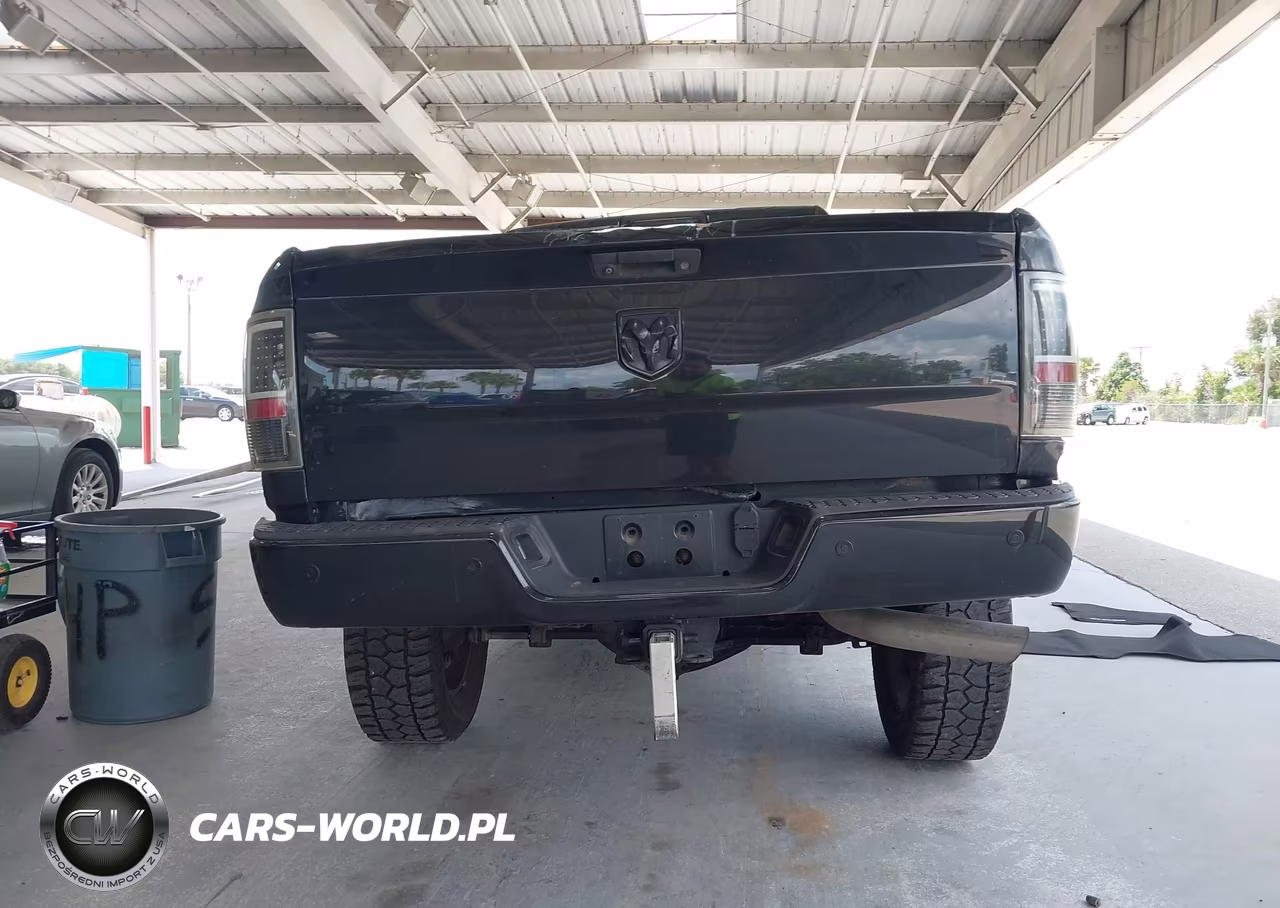2016 Ram 2500 Laramie VIN:3C6UR5FLXGG211564 - 16
