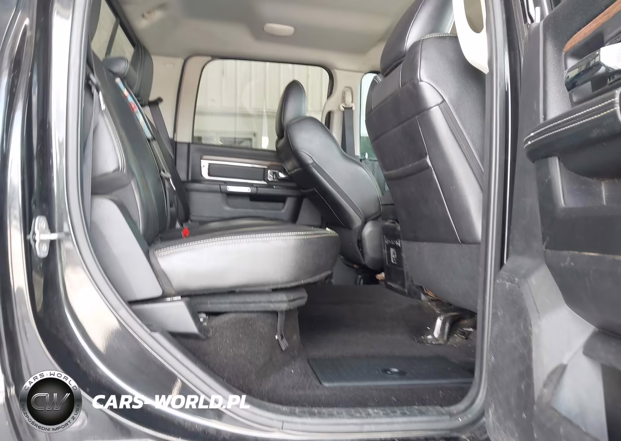2016 Ram 2500 Laramie VIN:3C6UR5FLXGG211564 - 8