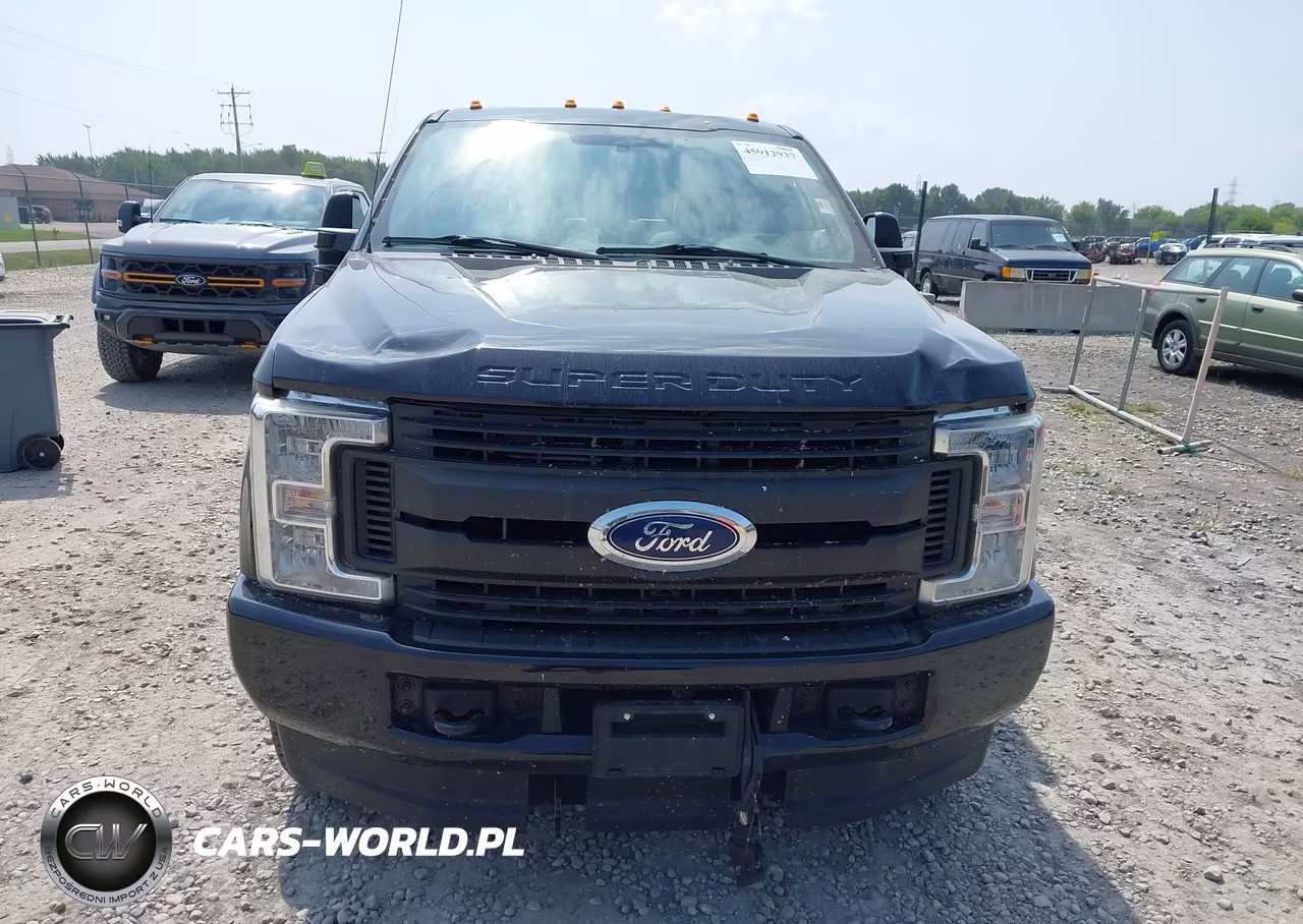 2018 Ford F-250 Xl VIN:1FTBF2B67JEB69876 - 12