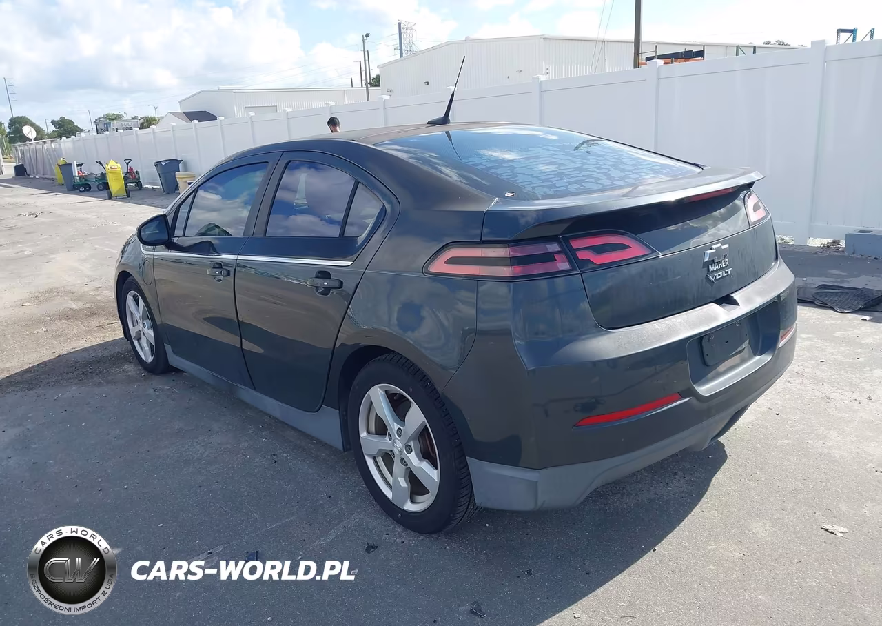 2014 Chevrolet Volt VIN:1G1RB6E41EU139675 - 3