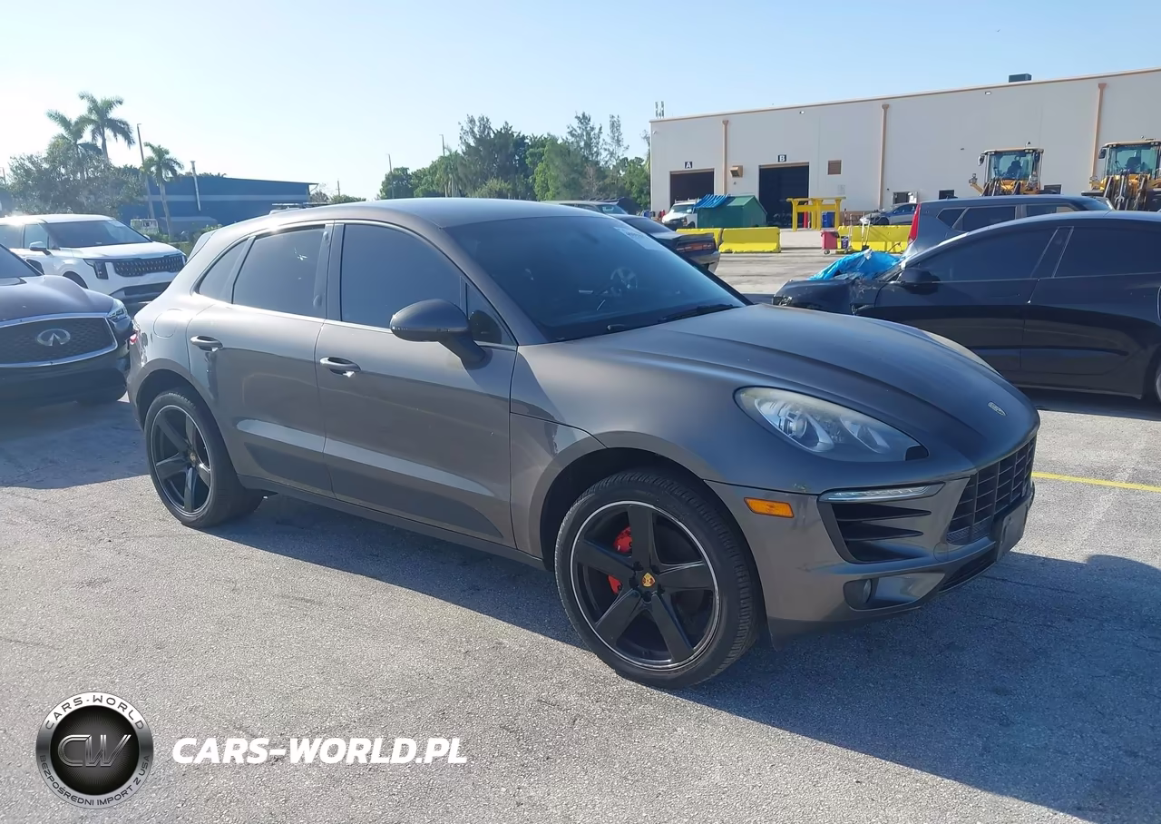 2015 Porsche Macan S
