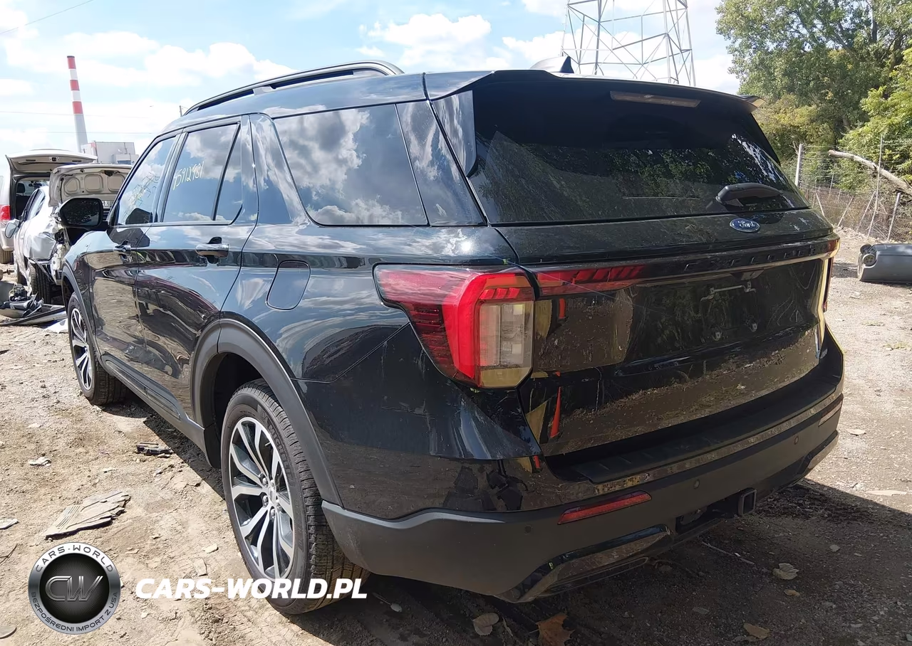 2025 Ford Explorer St-Line VIN:1FMUK8KH7SGB59231 - 3