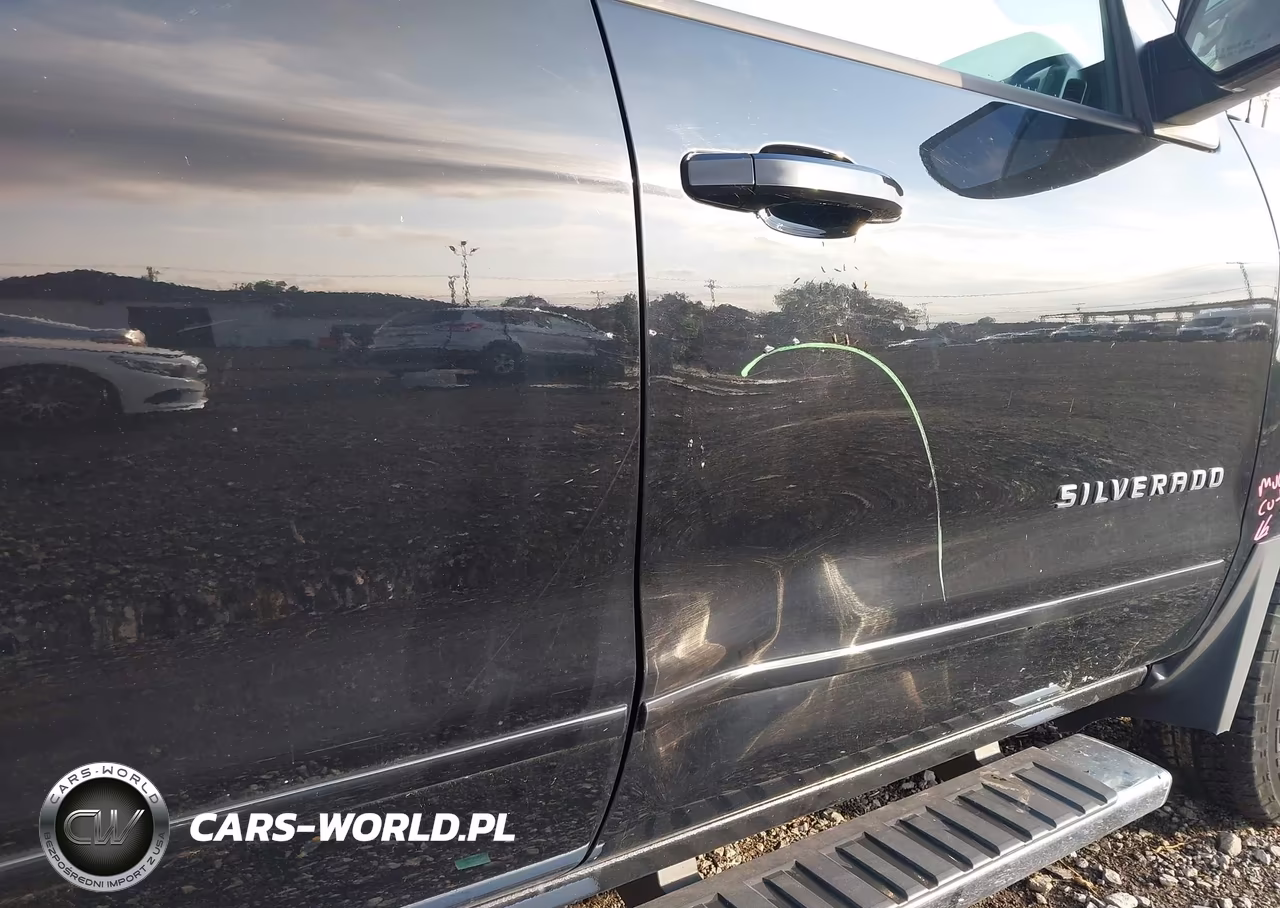2018 Chevrolet Silverado 1500 2Lt VIN:1GCVKRECXJZ338333 - 19