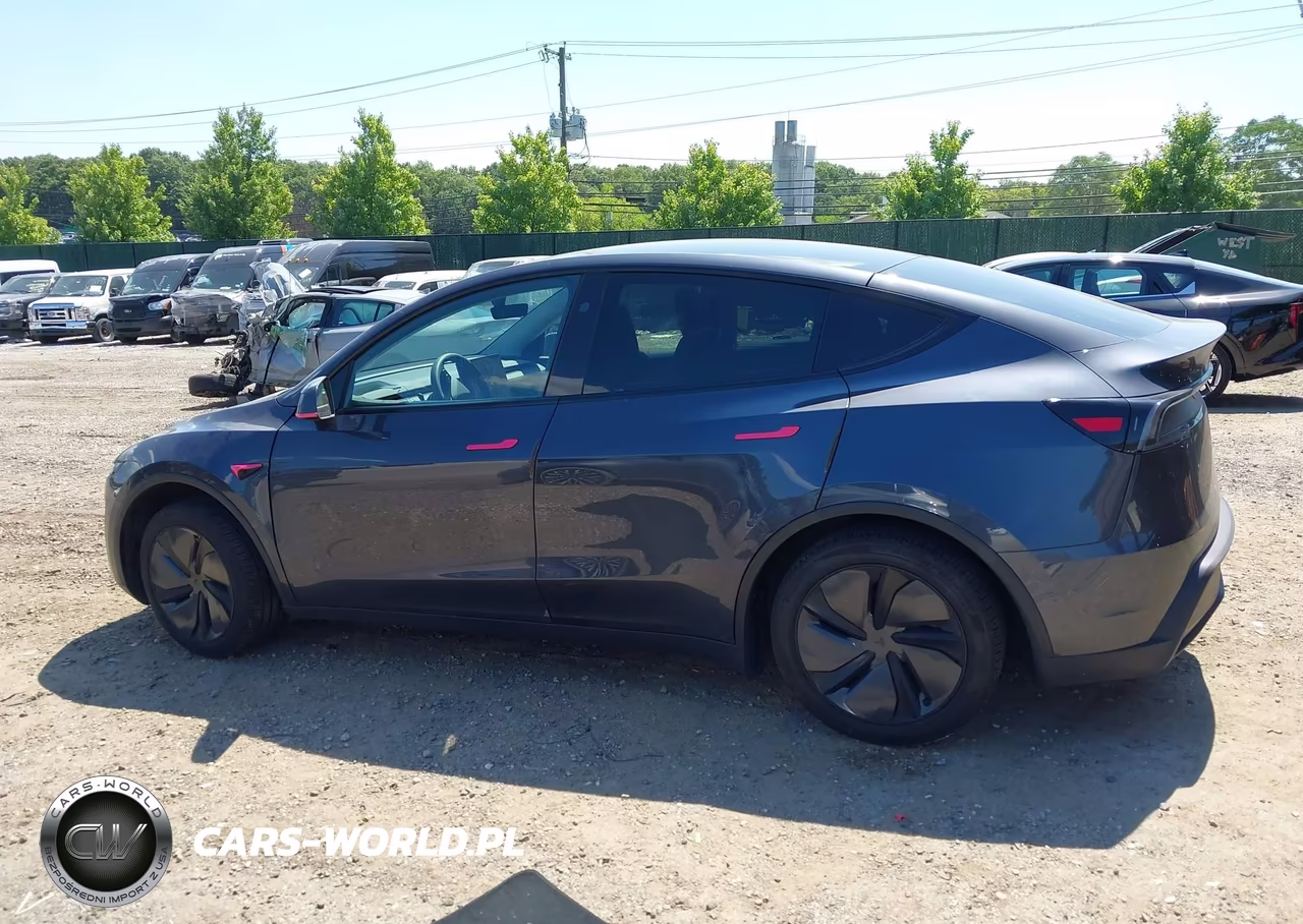 2026 Tesla Model Y All-Wheel Drive-Long Range Launch Series-Premium All-Wheel Drive VIN:7SAYGDEE8TA413140 - 14