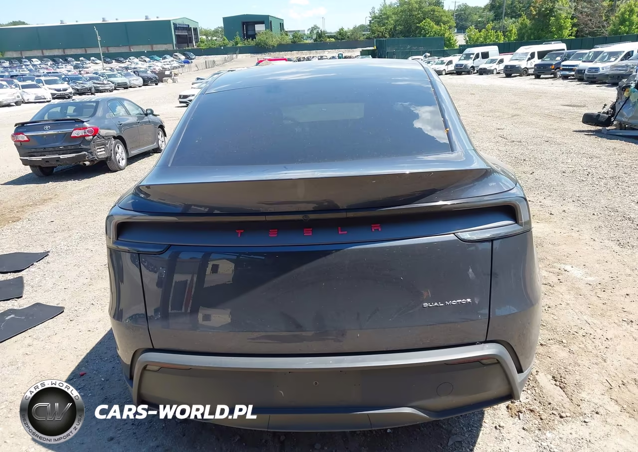 2026 Tesla Model Y All-Wheel Drive-Long Range Launch Series-Premium All-Wheel Drive VIN:7SAYGDEE8TA413140 - 16