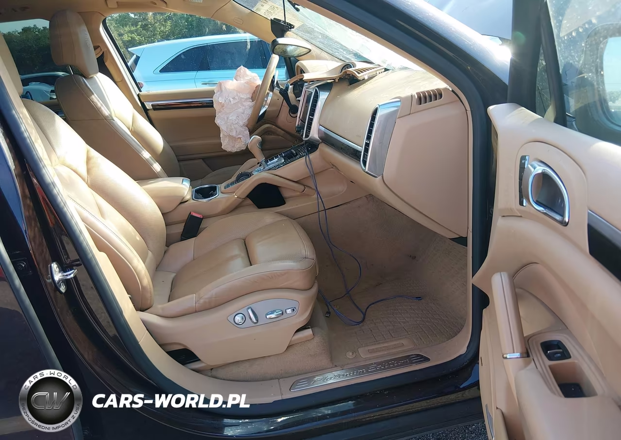 2017 Porsche Cayenne Platinum Edition VIN:WP1AA2A20HKA82260 - 5