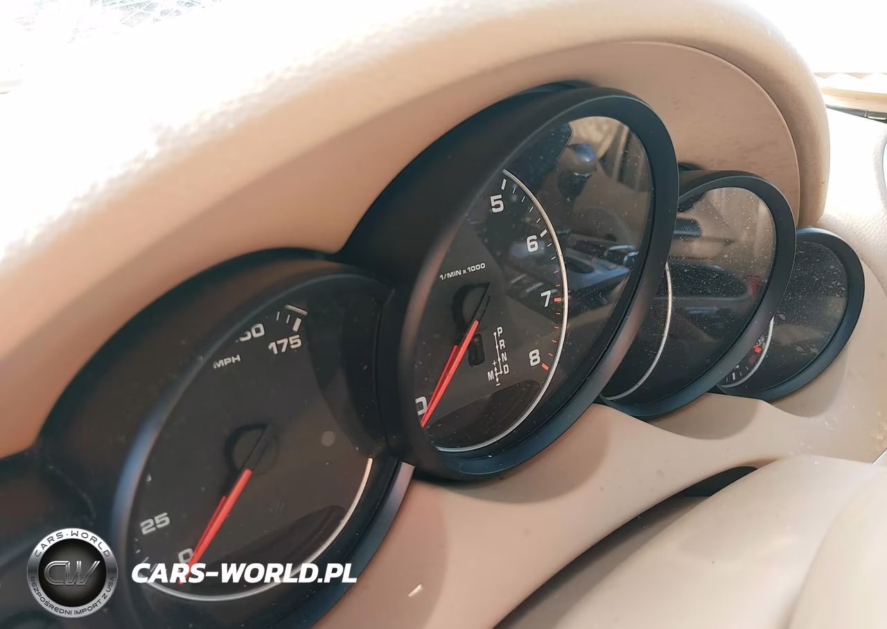2017 Porsche Cayenne Platinum Edition VIN:WP1AA2A20HKA82260 - 7