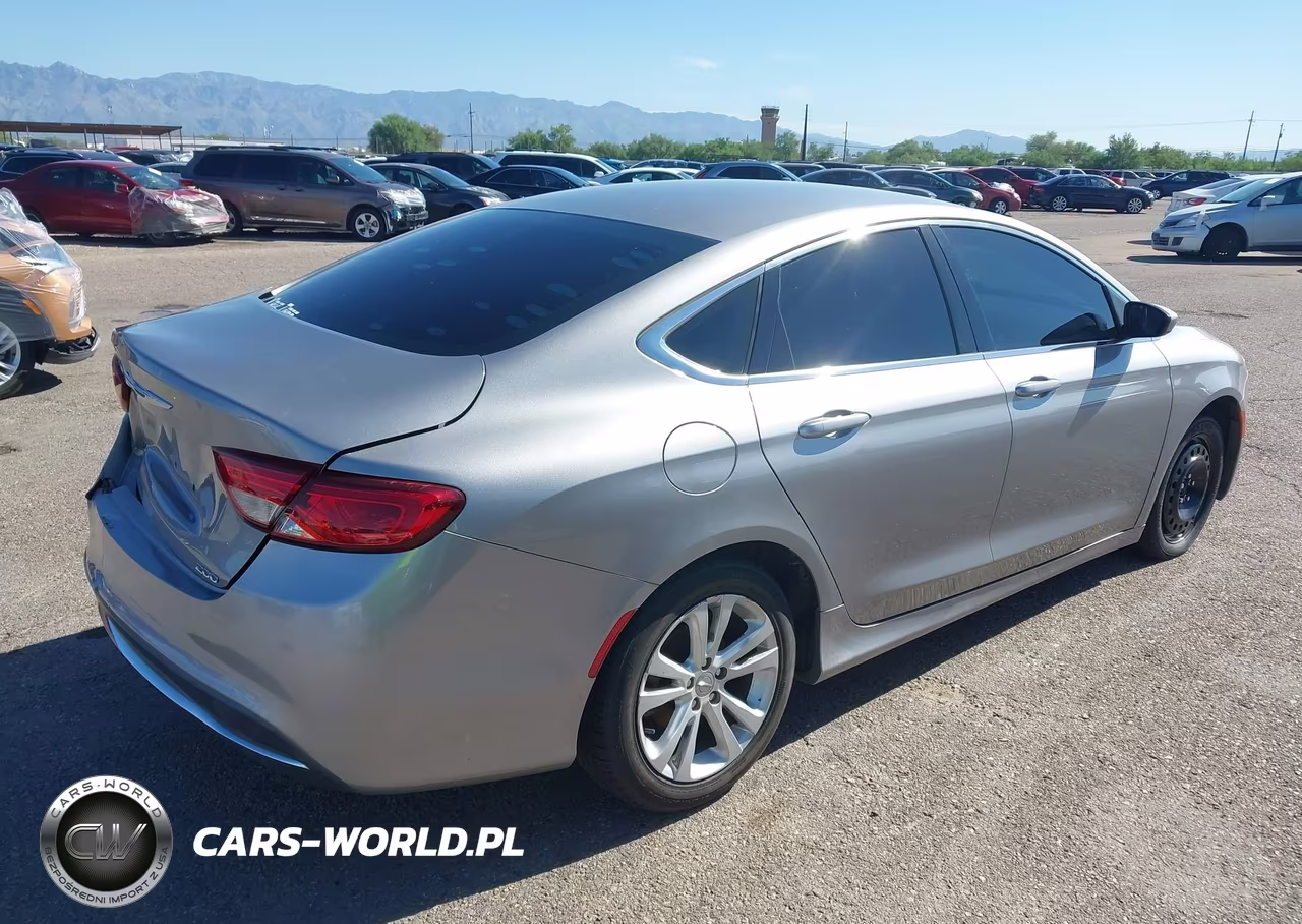 2015 Chrysler 200 Limited VIN:1C3CCCAB6FN755675 - 4