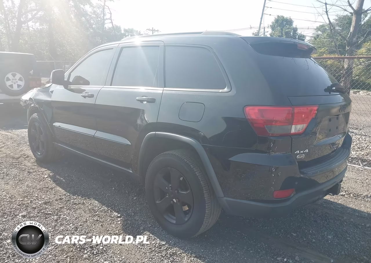 2013 Jeep Grand Cherokee Overland VIN:1C4RJFCG2DC618893 - 3