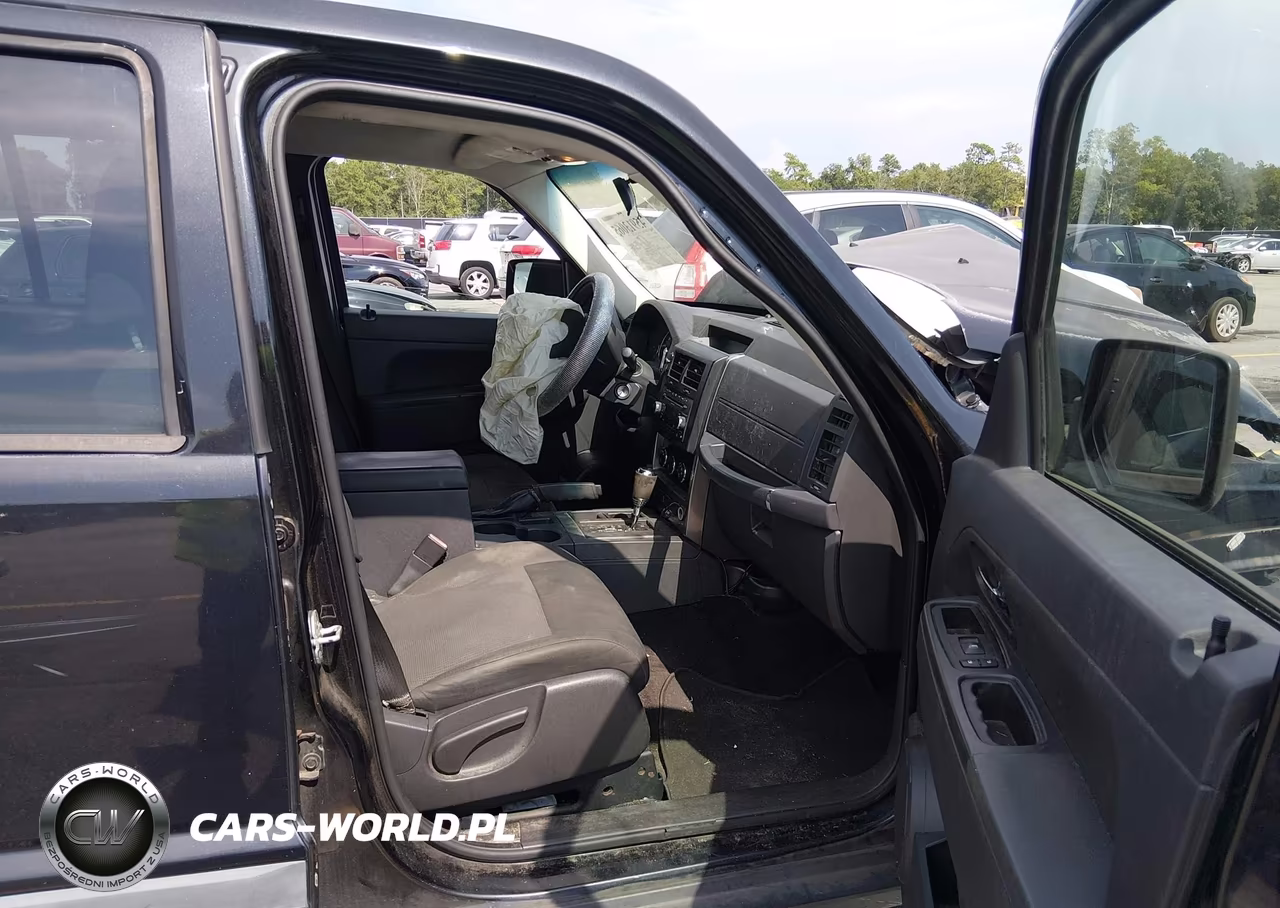 2009 Jeep Liberty Sport VIN:1J8GP28K39W551408 - 5