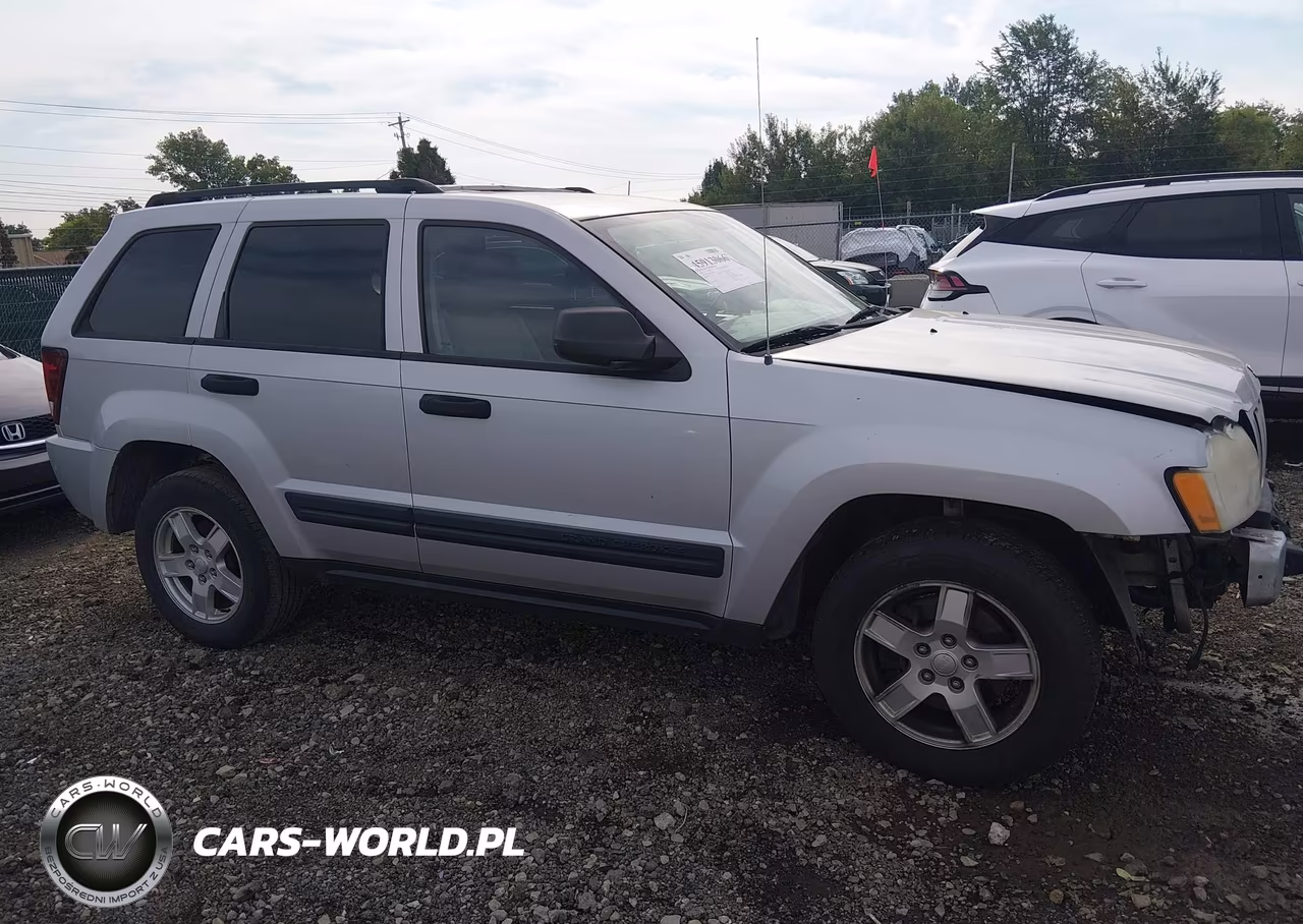 2005 Jeep Grand Cherokee Laredo VIN:1J4GR48K95C714064 - 13