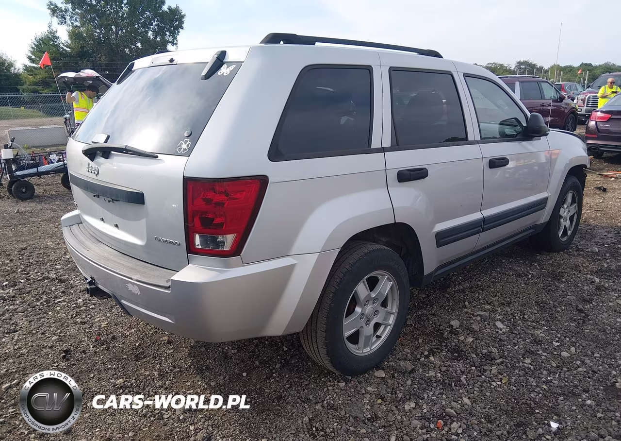 2005 Jeep Grand Cherokee Laredo VIN:1J4GR48K95C714064 - 4