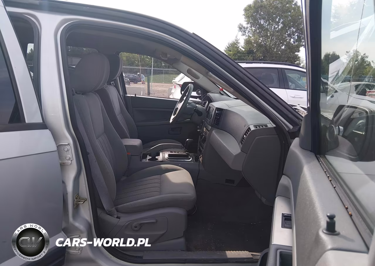 2005 Jeep Grand Cherokee Laredo VIN:1J4GR48K95C714064 - 5