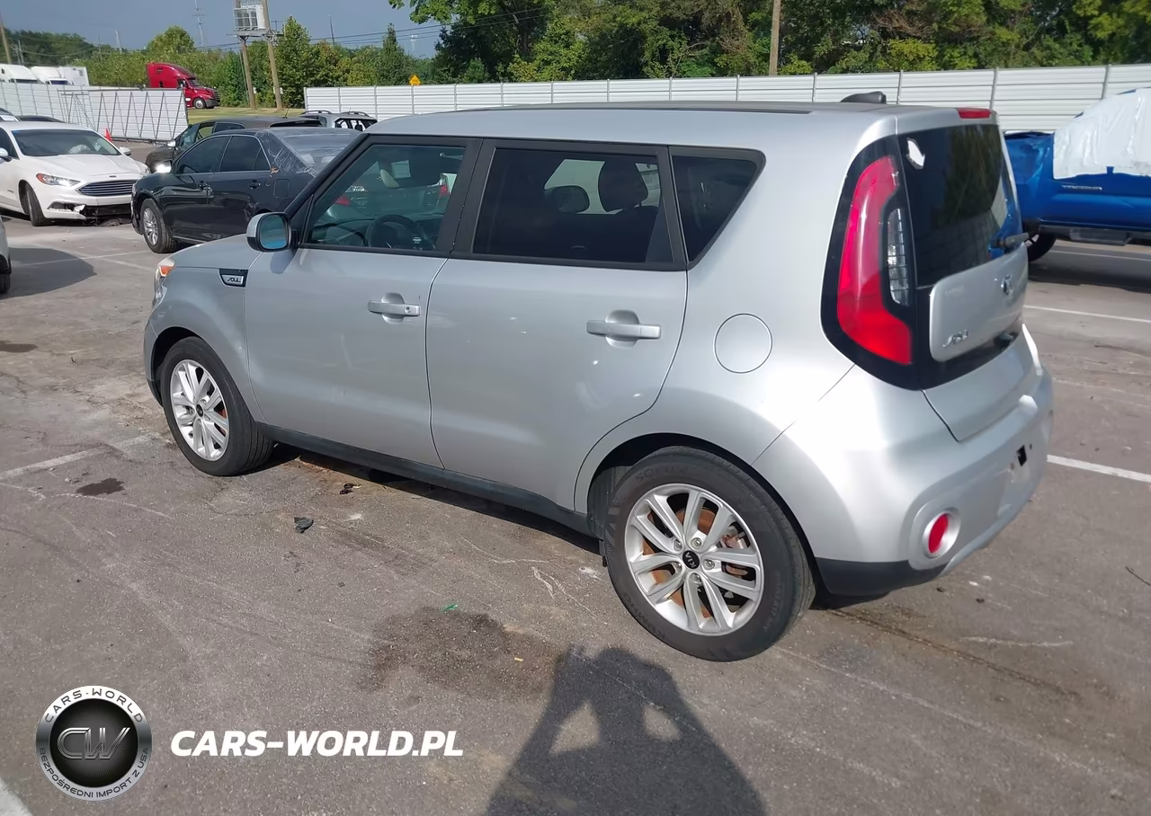 2018 Kia Soul + VIN:KNDJP3A59J7556988 - 3