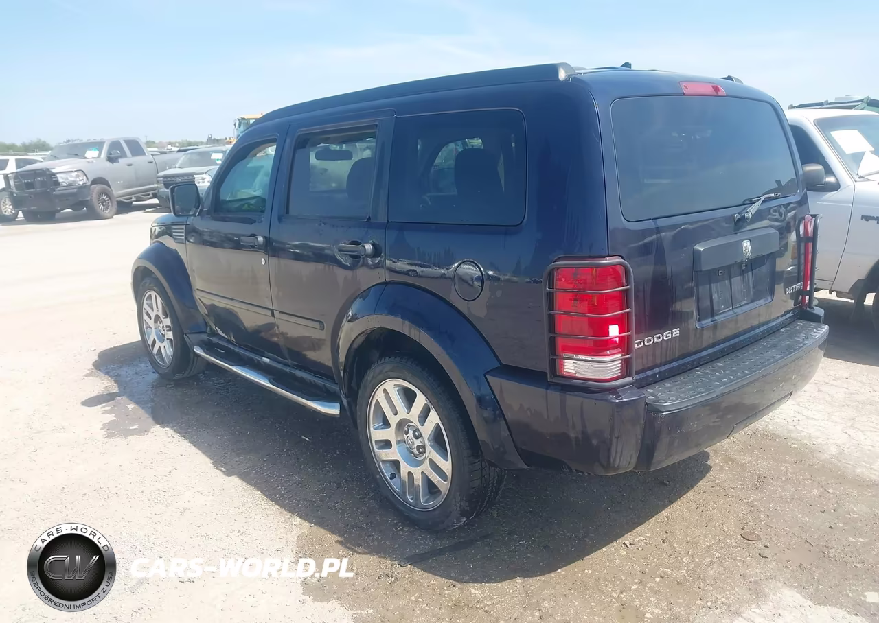 2011 Dodge Nitro Heat VIN:1D4PT4GK2BW528744 - 3
