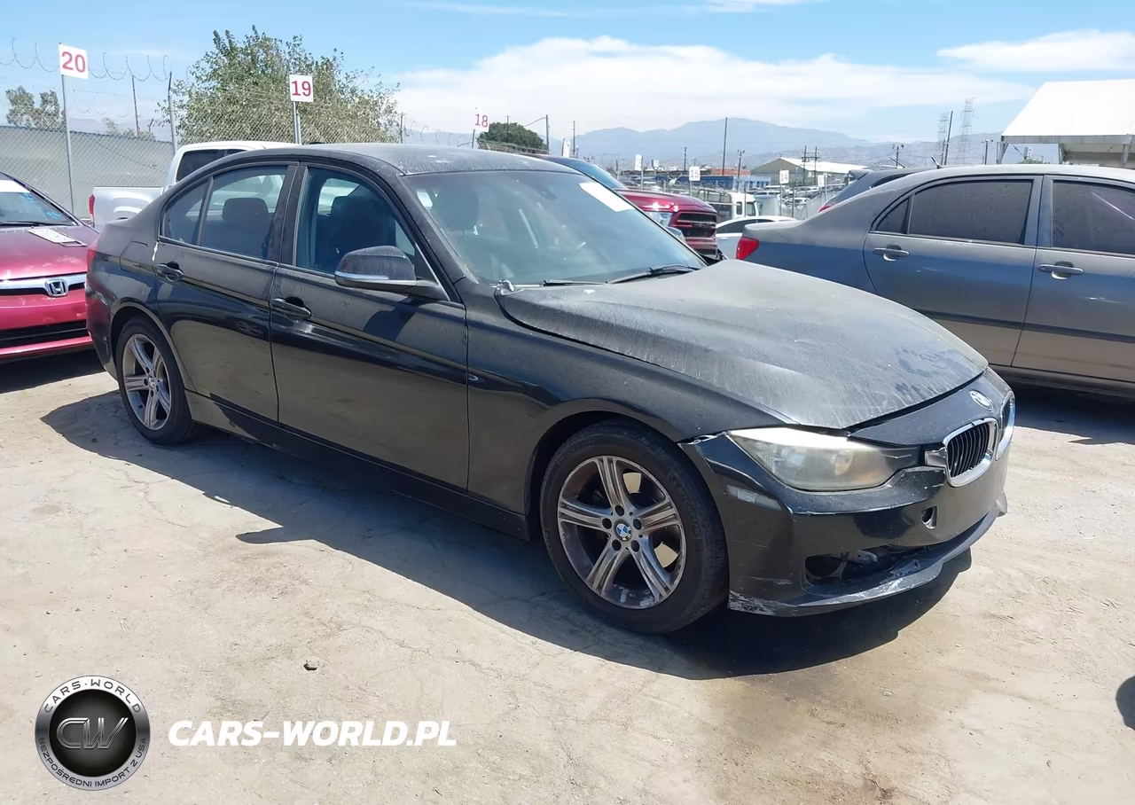 2013 BMW 320I – zdjęcie 1 z 11