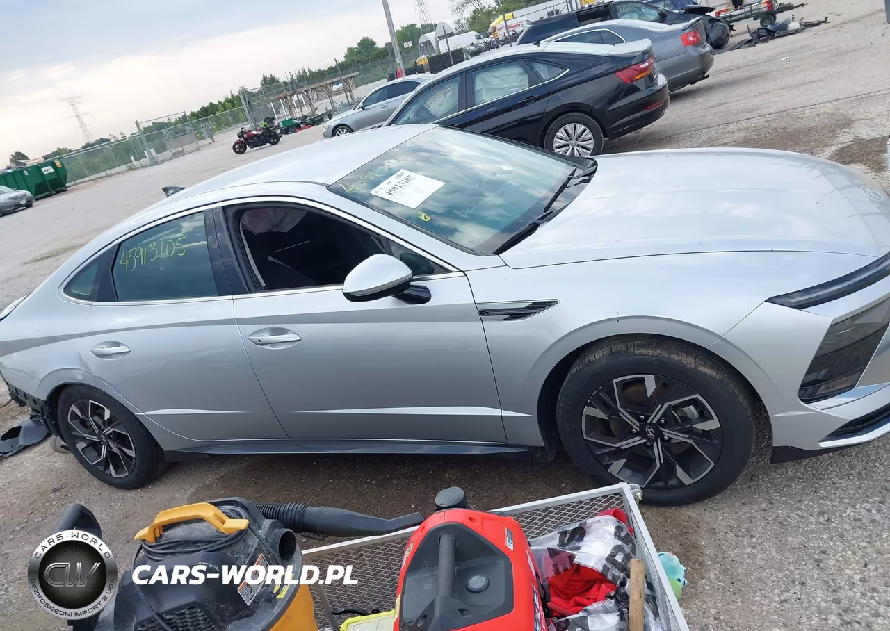 2025 Hyundai Sonata Sel VIN:KMHL64JA0SA474288 - 13
