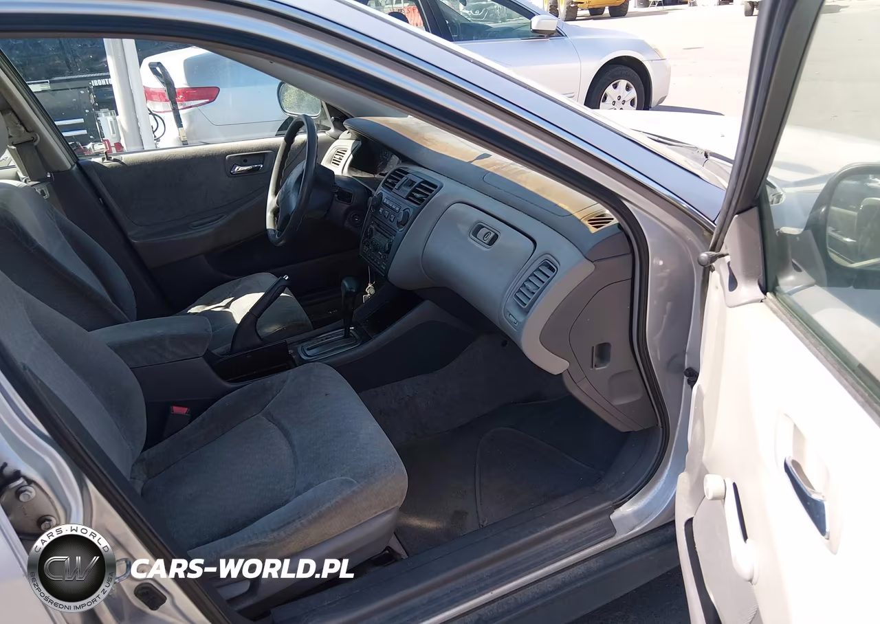 2001 Honda Accord Value Package VIN:1HGCF866X1A103025 - 5