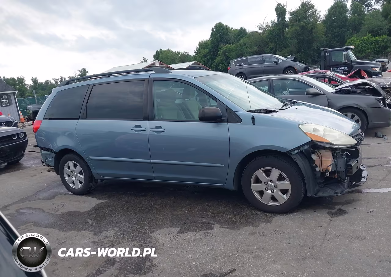 2010 Toyota Sienna Le VIN:5TDKK4CCXAS325768 - 14