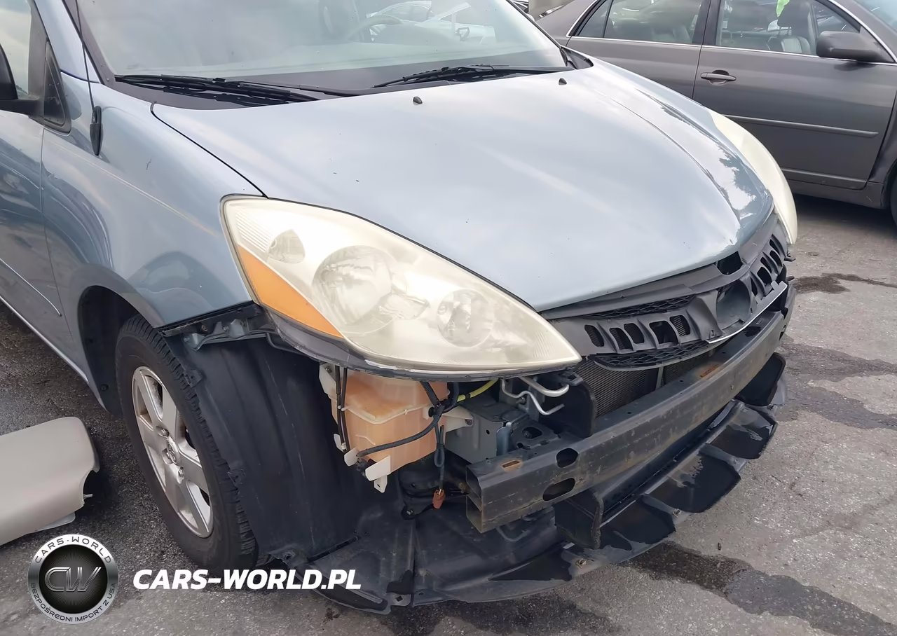 2010 Toyota Sienna Le VIN:5TDKK4CCXAS325768 - 18