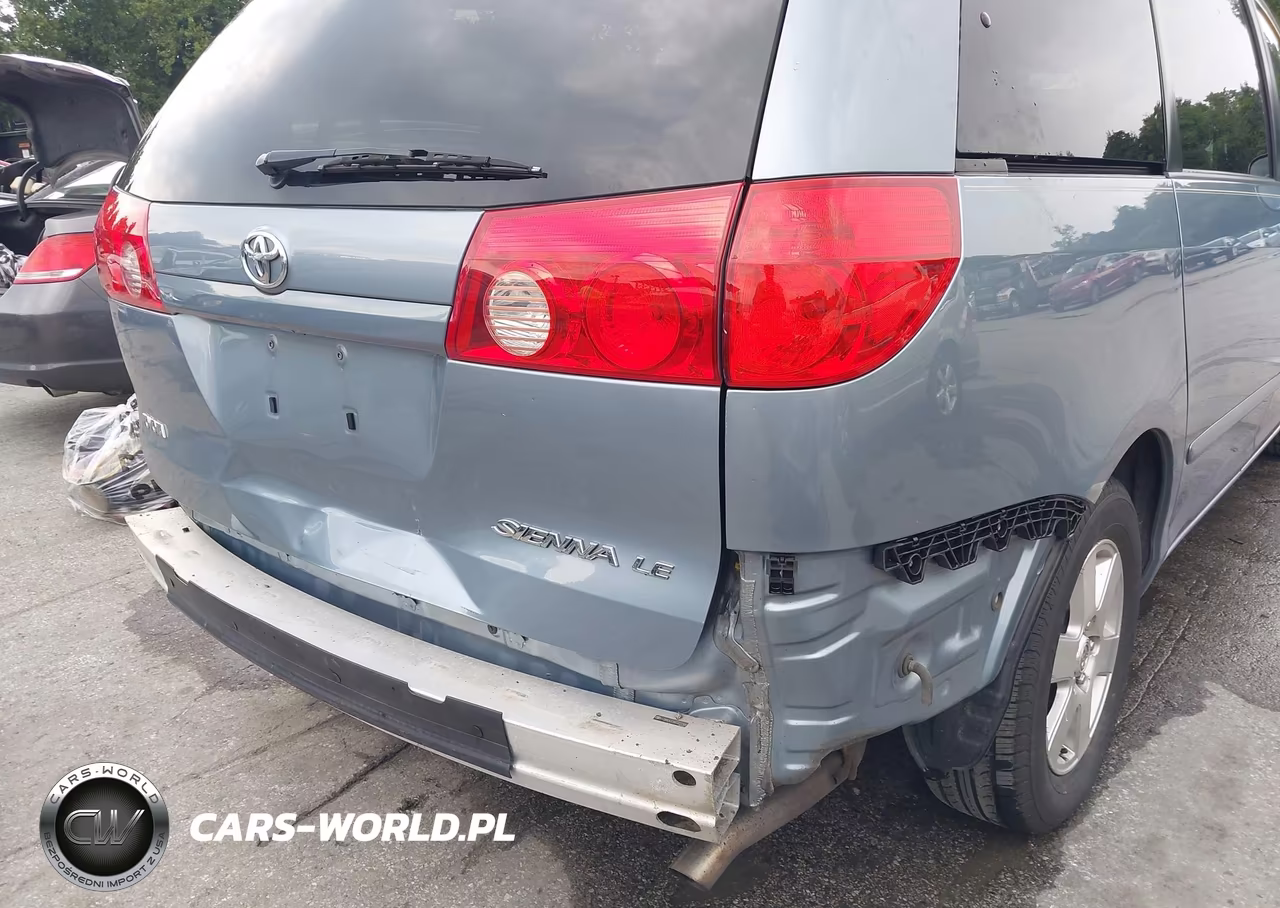 2010 Toyota Sienna Le VIN:5TDKK4CCXAS325768 - 19