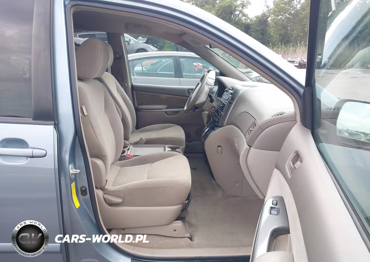 2010 Toyota Sienna Le VIN:5TDKK4CCXAS325768 - 5
