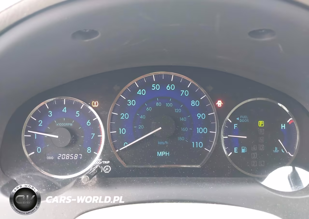2010 Toyota Sienna Le VIN:5TDKK4CCXAS325768 - 7