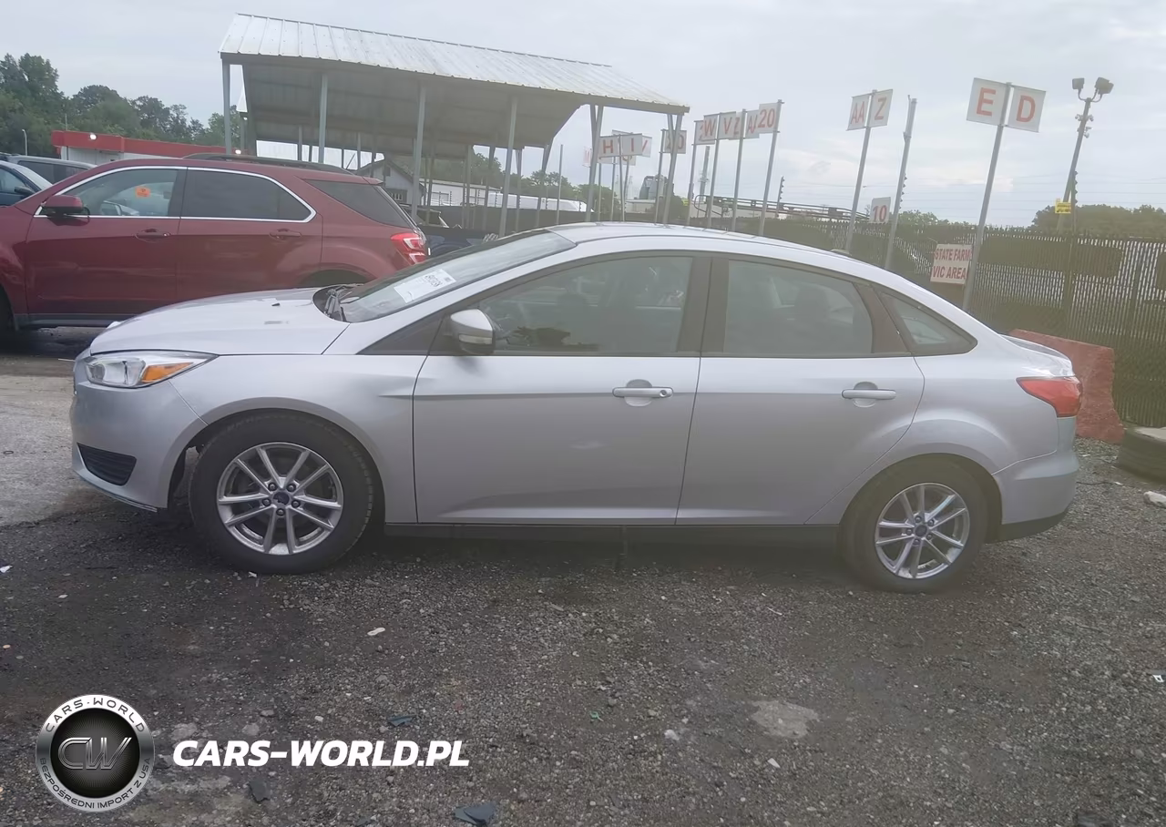 2016 Ford Focus Se VIN:1FADP3F20GL320845 - 14