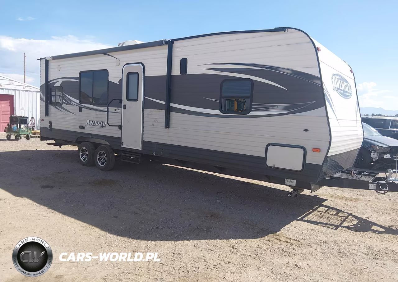 2017 Forest River Avenger Toyhauler Travel Trailer – zdjęcie 1 z 11