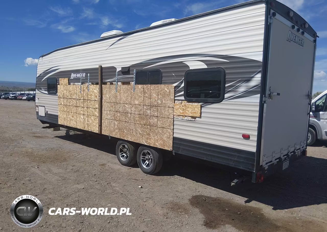 2017 Forest River Avenger Toyhauler Travel Trailer VIN:5ZT2AVPBXHB912269 - 3