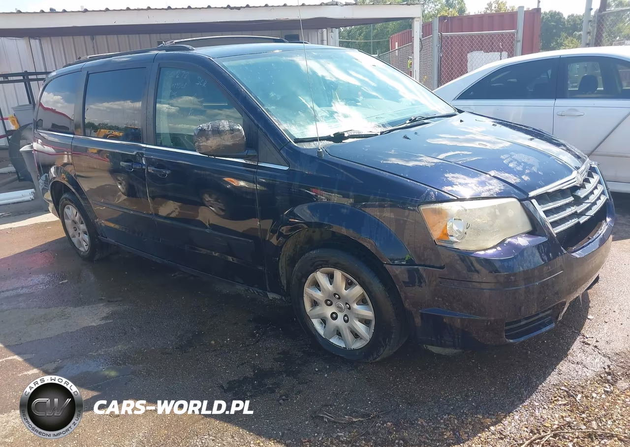 2010 Chrysler Town & Country Lx