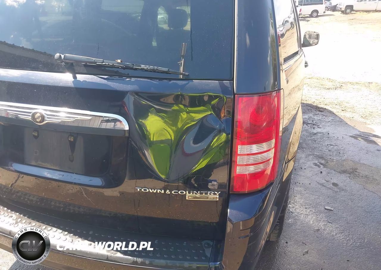 2010 Chrysler Town & Country Lx VIN:2A4RR4DE9AR150278 - 15