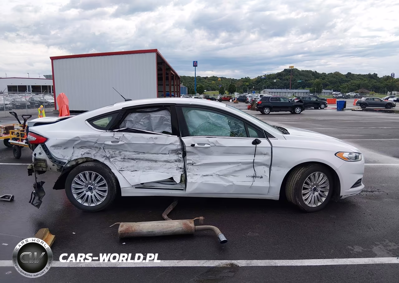 2016 Ford Fusion Hybrid Se VIN:3FA6P0LU8GR107057 - 11