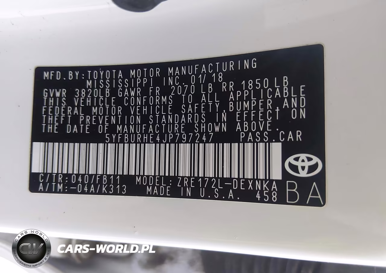 2018 Toyota Corolla Le VIN:5YFBURHE4JP797247 - 9