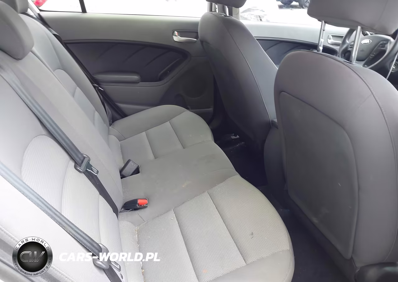 2017 Kia Forte Lx VIN:3KPFK4A75HE062097 - 8