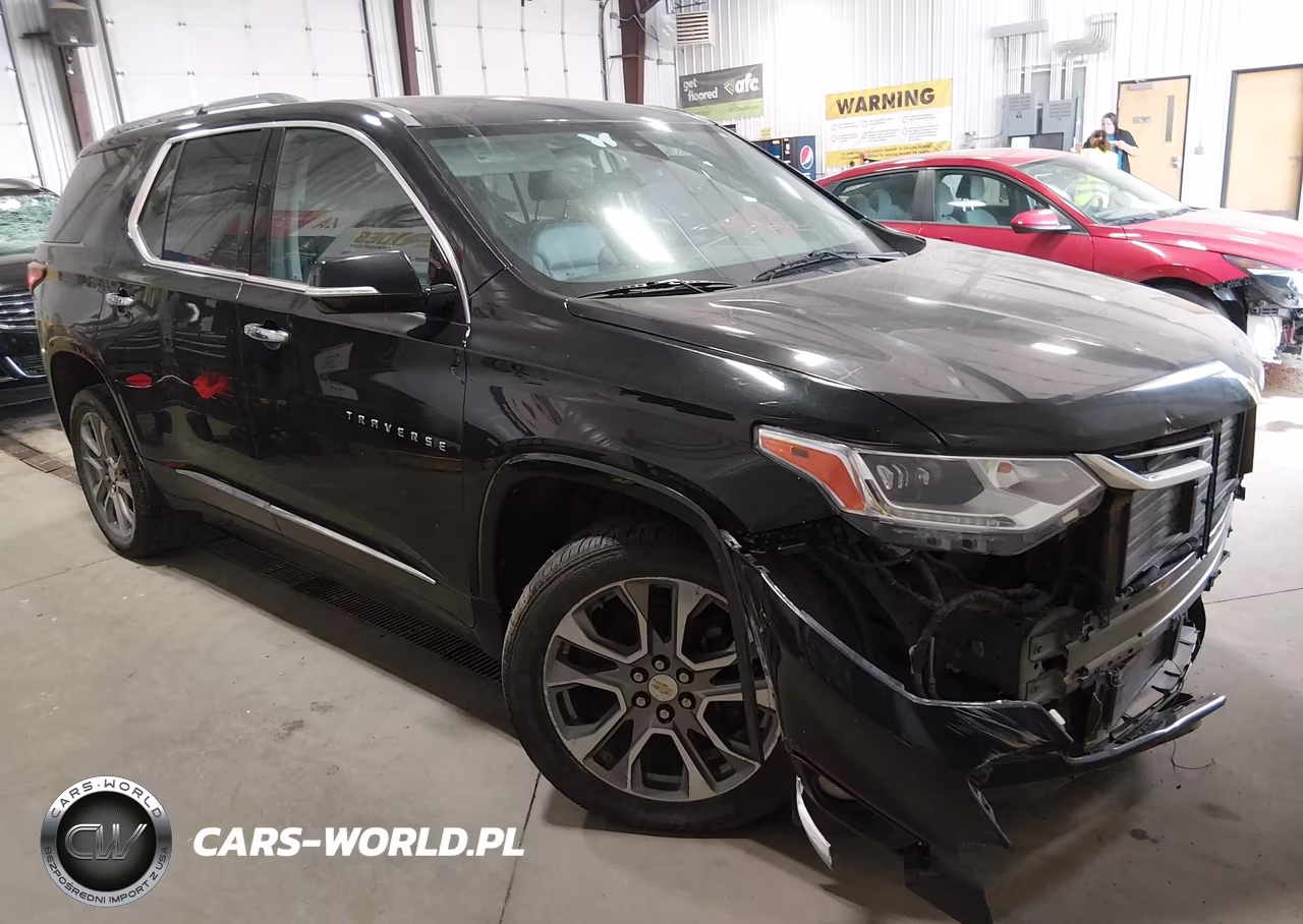 2019 Chevrolet Traverse Premier VIN:1GNEVKKW1KJ137070 - 1