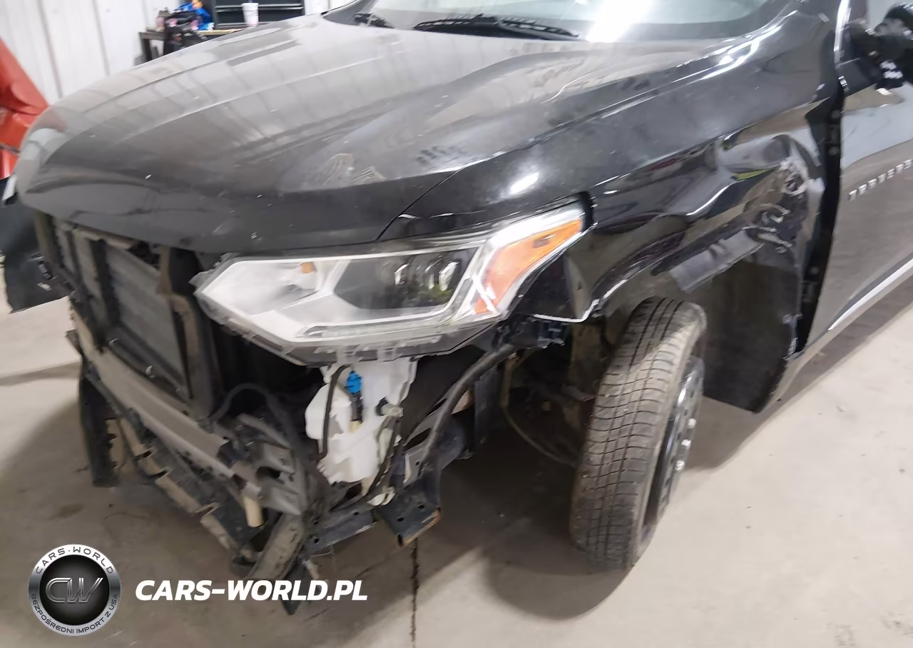 2019 Chevrolet Traverse Premier VIN:1GNEVKKW1KJ137070 - 11