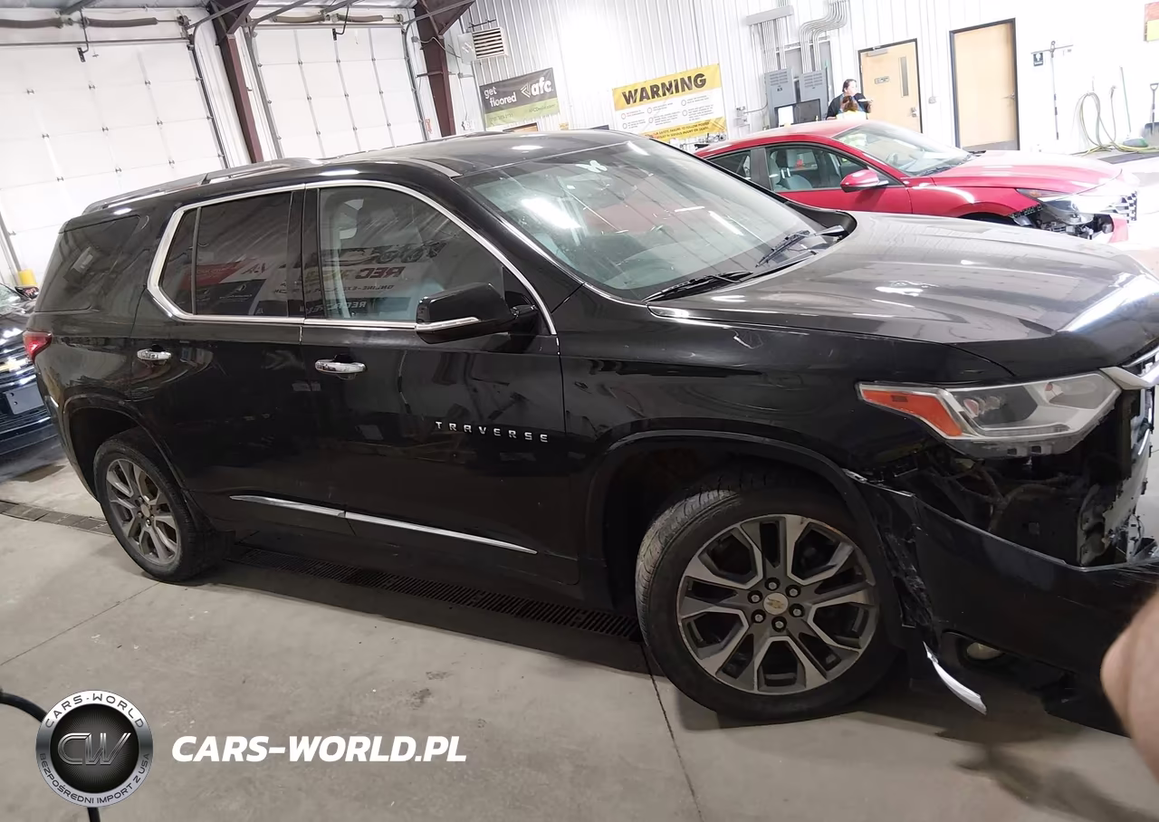 2019 Chevrolet Traverse Premier VIN:1GNEVKKW1KJ137070 - 13