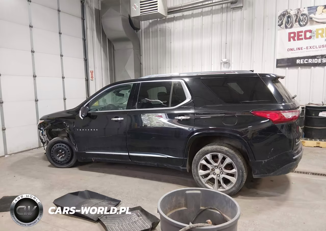 2019 Chevrolet Traverse Premier VIN:1GNEVKKW1KJ137070 - 14