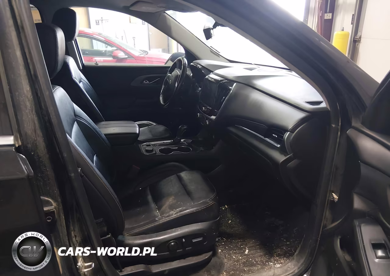 2019 Chevrolet Traverse Premier VIN:1GNEVKKW1KJ137070 - 5